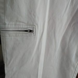 Dana Buchman Pants - NWOT Dana Buchman Pants - Light Beige size 14 Dana Buchman Pants - NWOT Dana Buchman Pants - Light Beige size 14